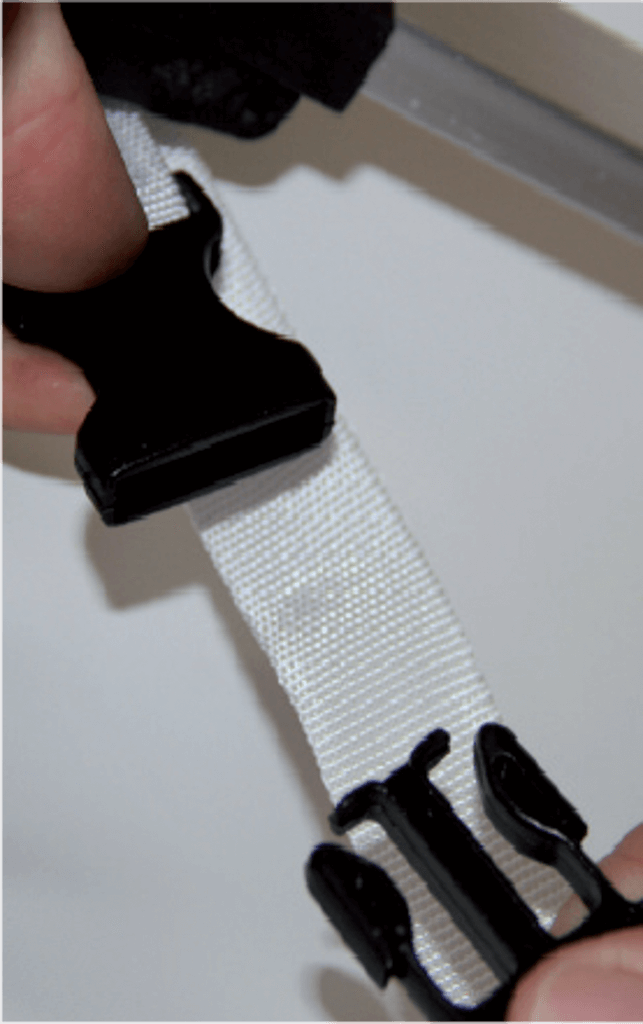 Easy clip strap for securing marquee